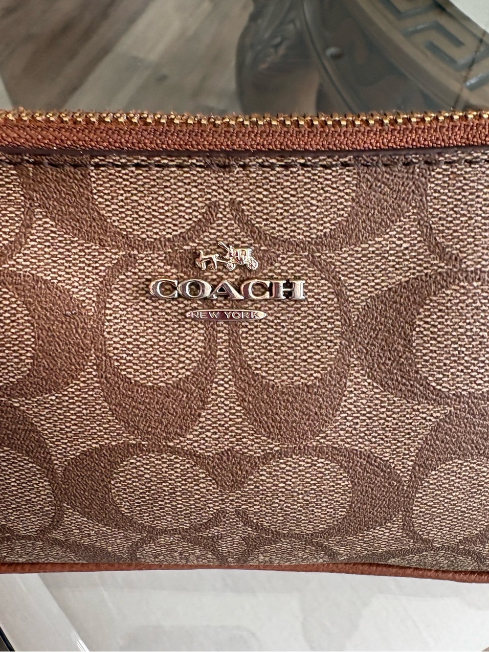 🤎🤎COACH NOLITA 19 SIGNATURE LOGO SMALL WRISTLET/CHAIN BAG!🤎🤎F64324 - Picture 6 of 9